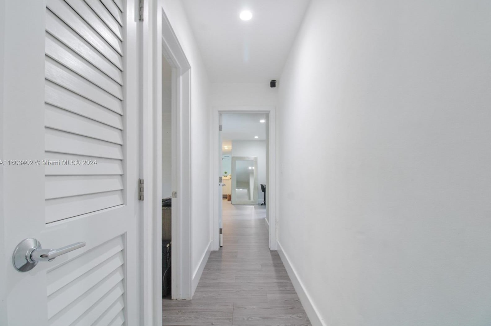 9864 124 Ter, Miami FL 33186-5497 exterior