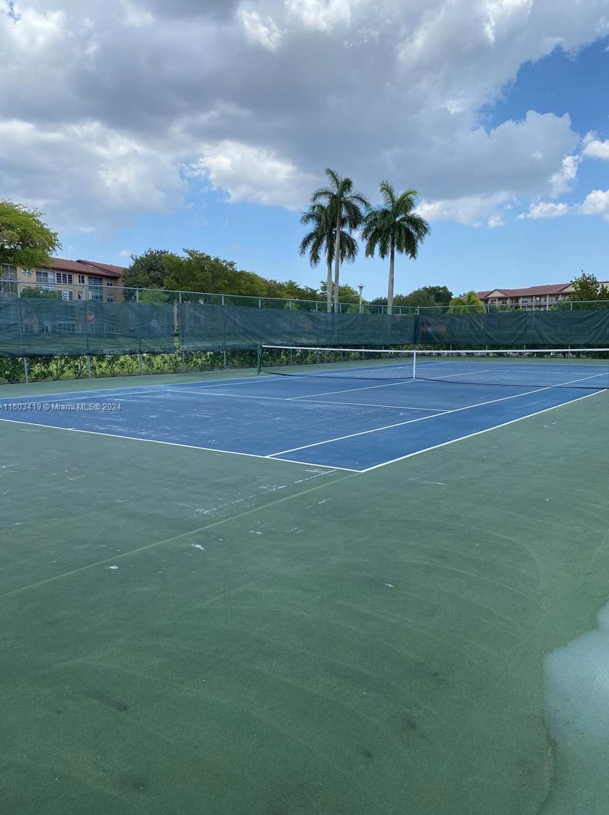 1200 125th Ave, Hollywood FL  33027-4000 exterior