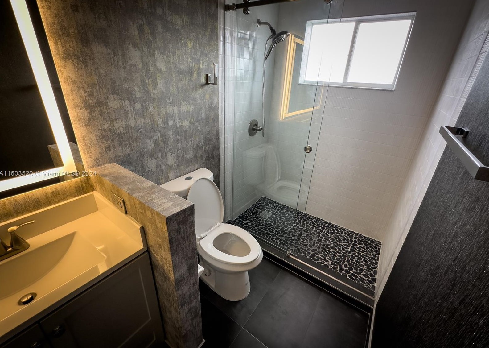 16096 149 Ter, Miami FL  33196-6421 exterior