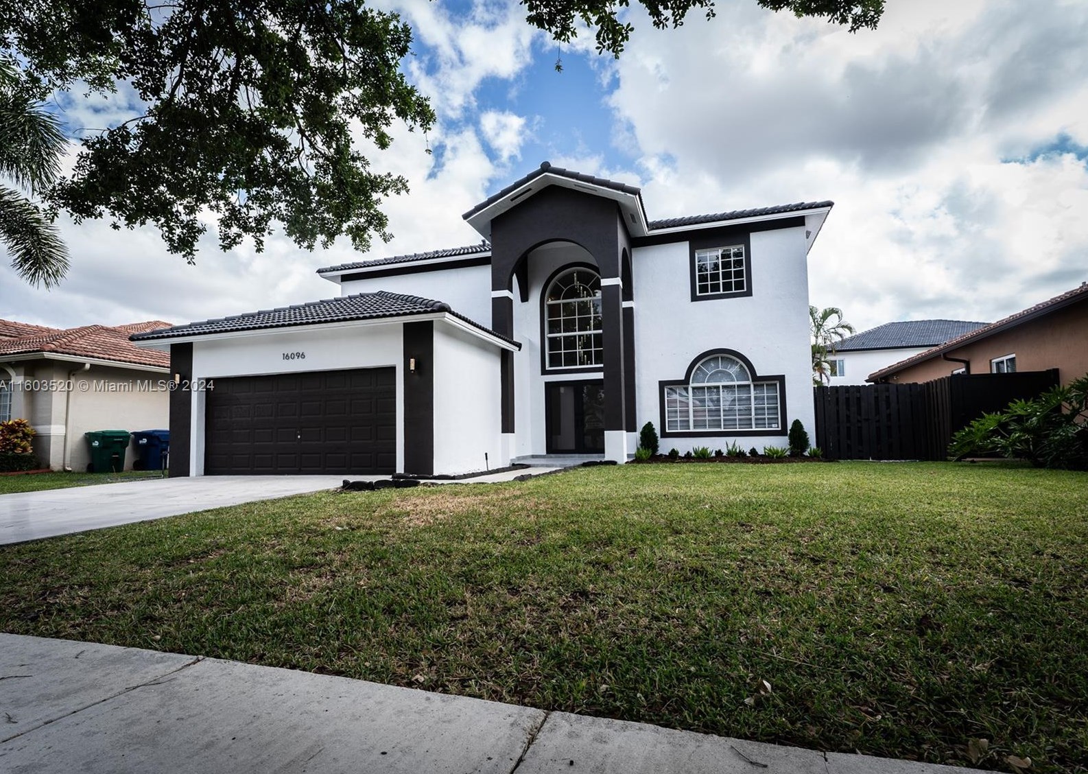 16096 149 Ter, Miami FL  33196-6421 exterior