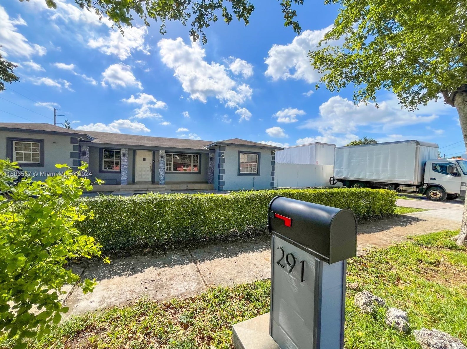 291 56th Ct, Miami, FL 33126-4931