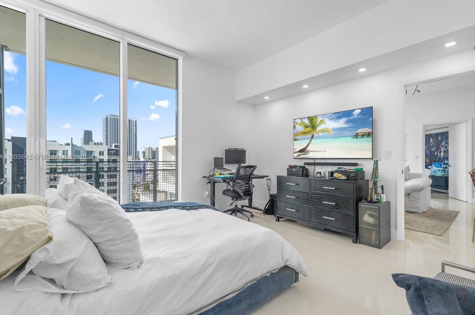 350 Ne 24th St #1103, Miami, FL 33137