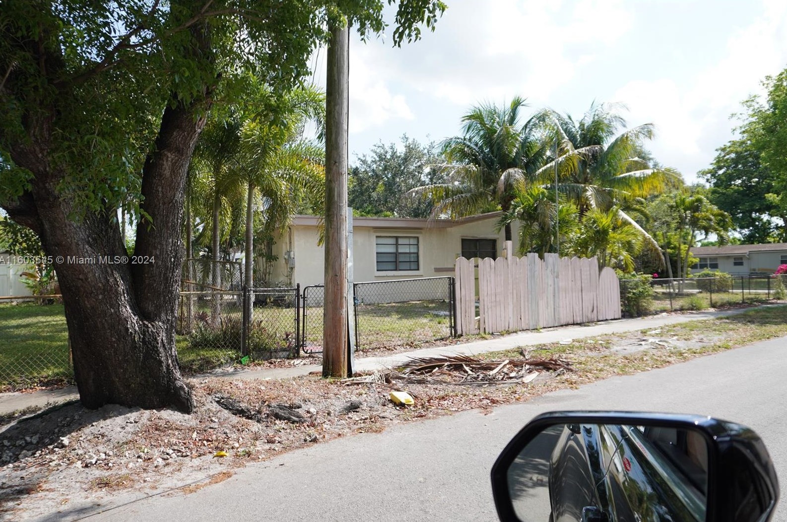 1100 N 71st Terrace, Hollywood, FL 33024