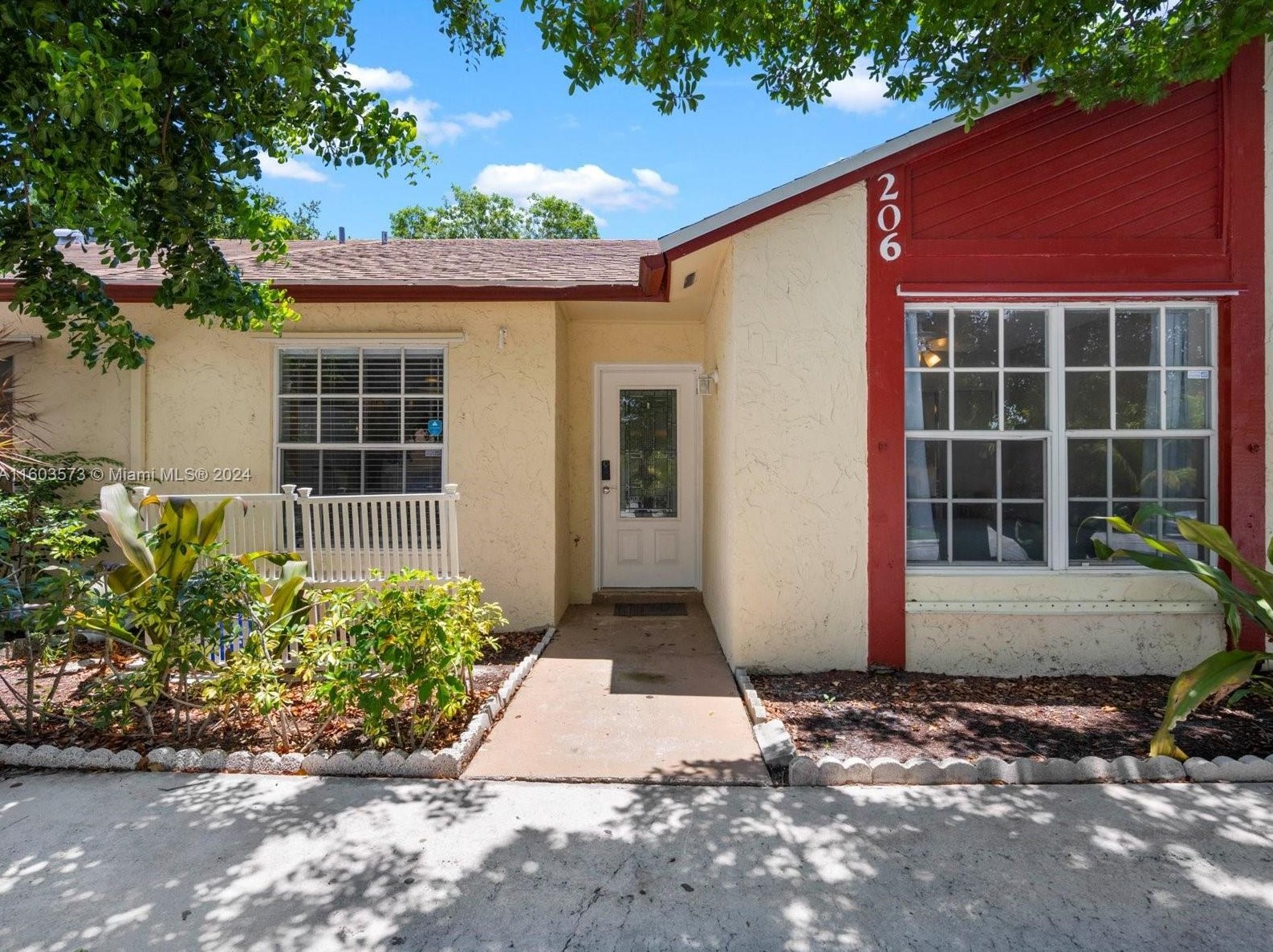 206 Palmetto Ct, Jupiter, FL 33458