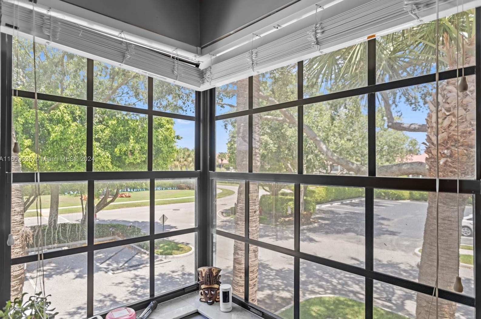 5163 Europa Dr, Boynton Beach FL  33437-2150 exterior