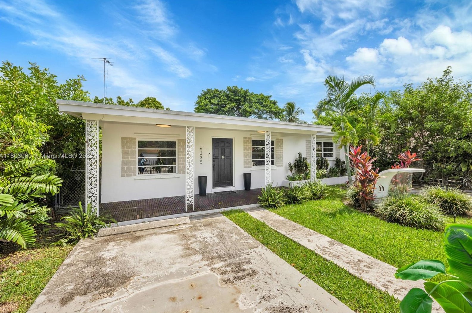 6335 33rd St, Miami, FL 33155-4910