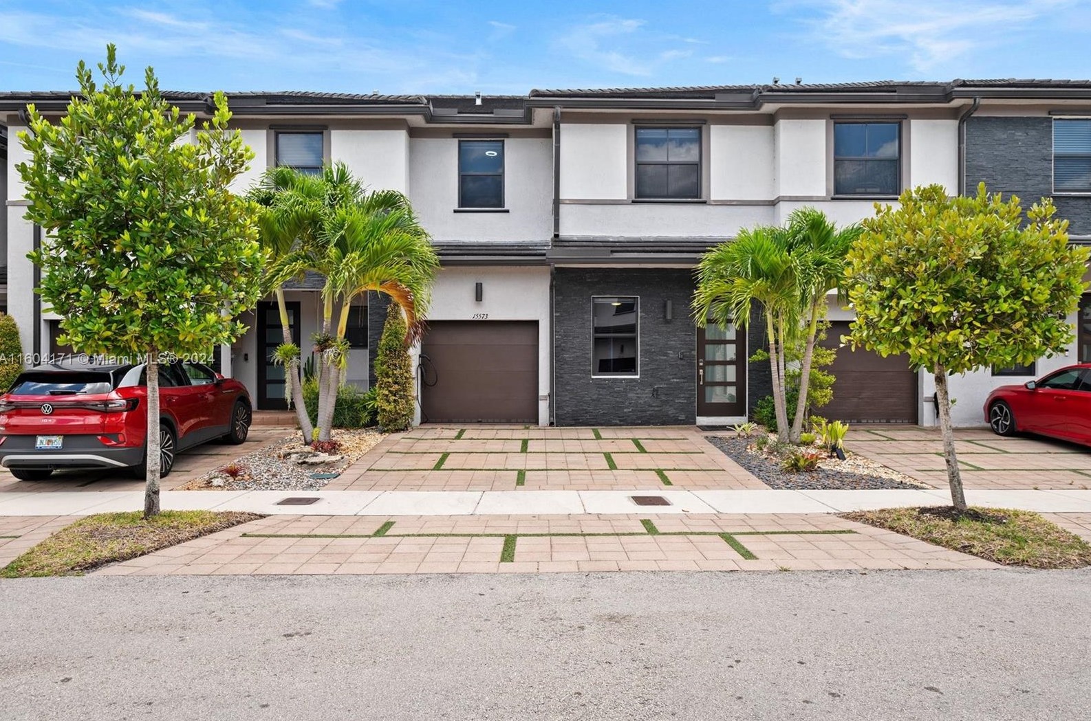 15573 Nw 91st Ct, Hialeah, FL 33018