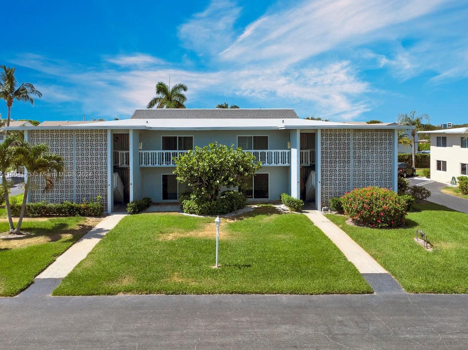 110 South Blvd, Boynton Beach, FL 33435-7114