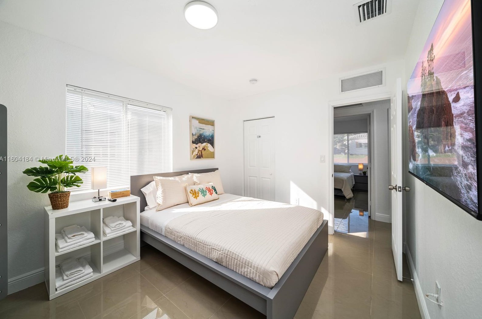 1252 110th St, Miami FL  33161-7616 exterior