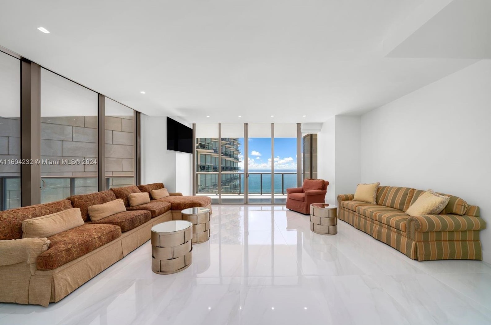 9701 Collins Ave #1704s, Miami Beach, FL 33154