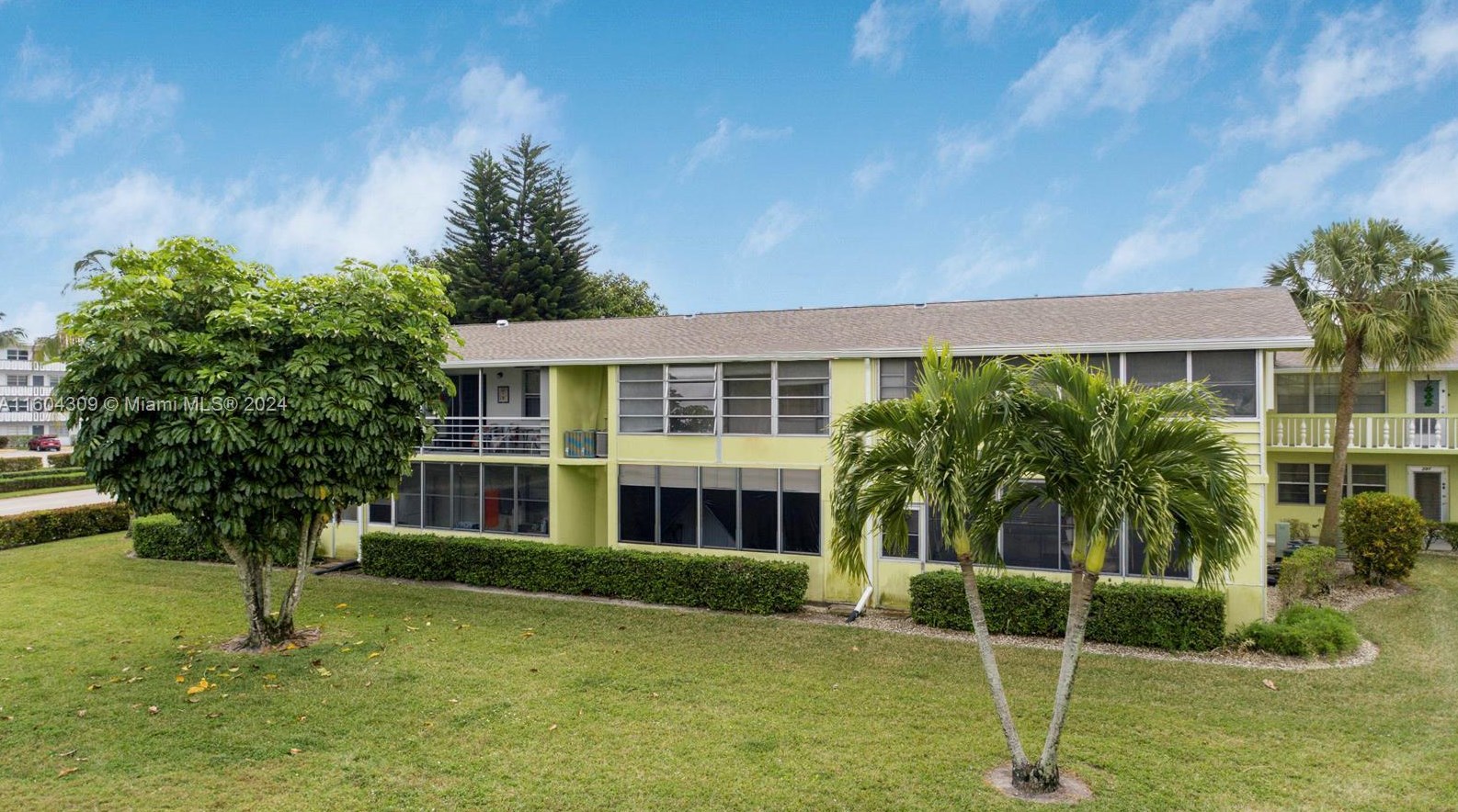 241 Windsor K, West Palm Beach, FL 33417-2443