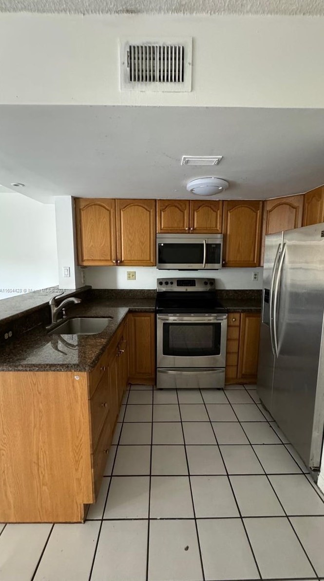 650 86th Pl, Miami, FL 33126-6844