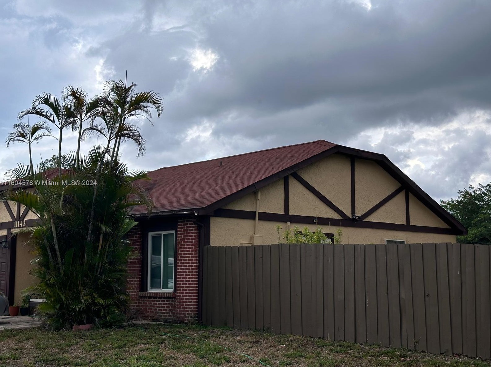 11143 Model Cir, Boca Raton, FL 33428-3984