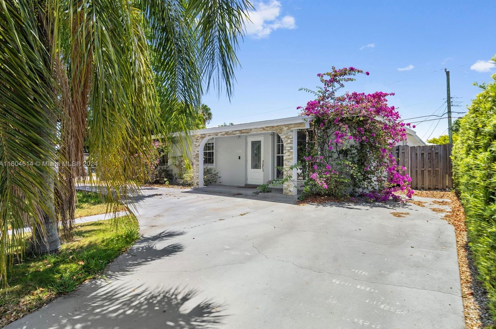 5050 113th Ct, Miami, FL 33178-3535