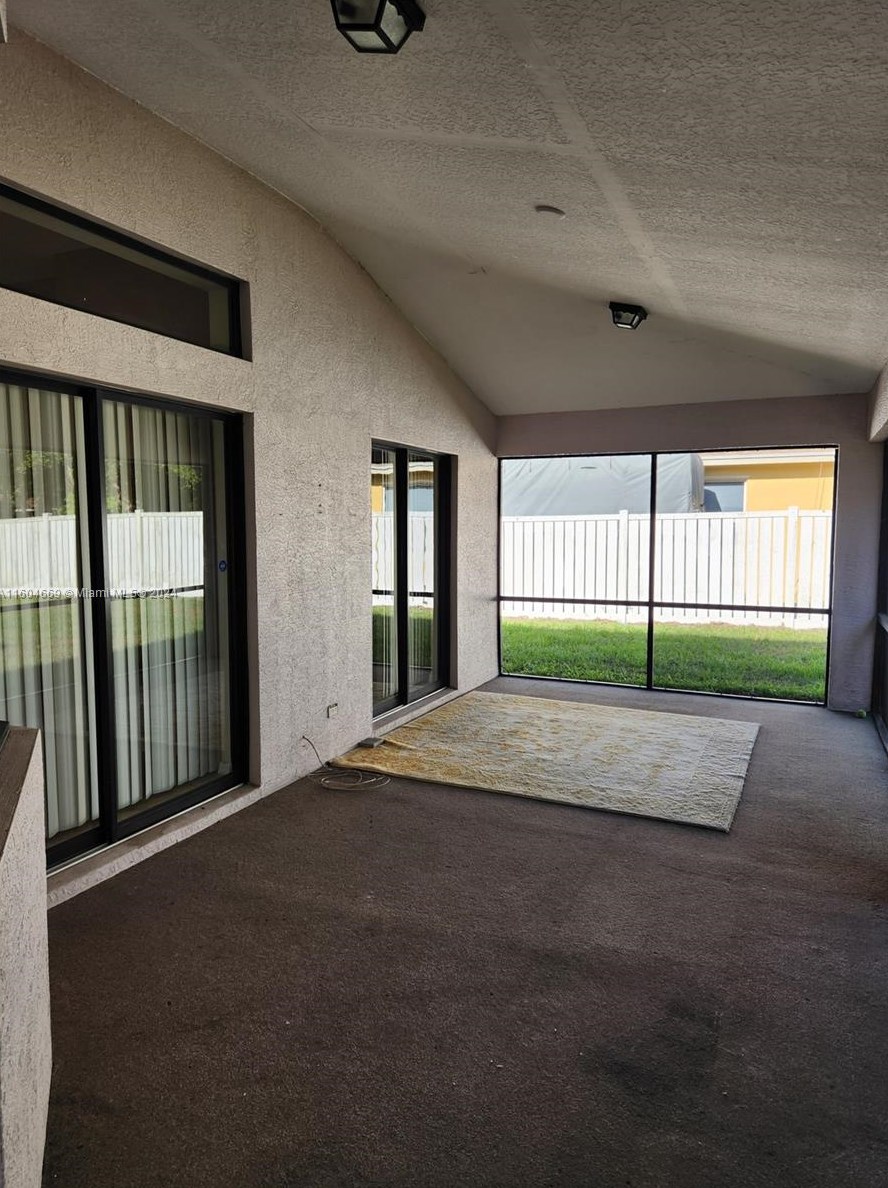 1462 Hunnicut Ave, Fort Pierce FL 34953-7002 exterior