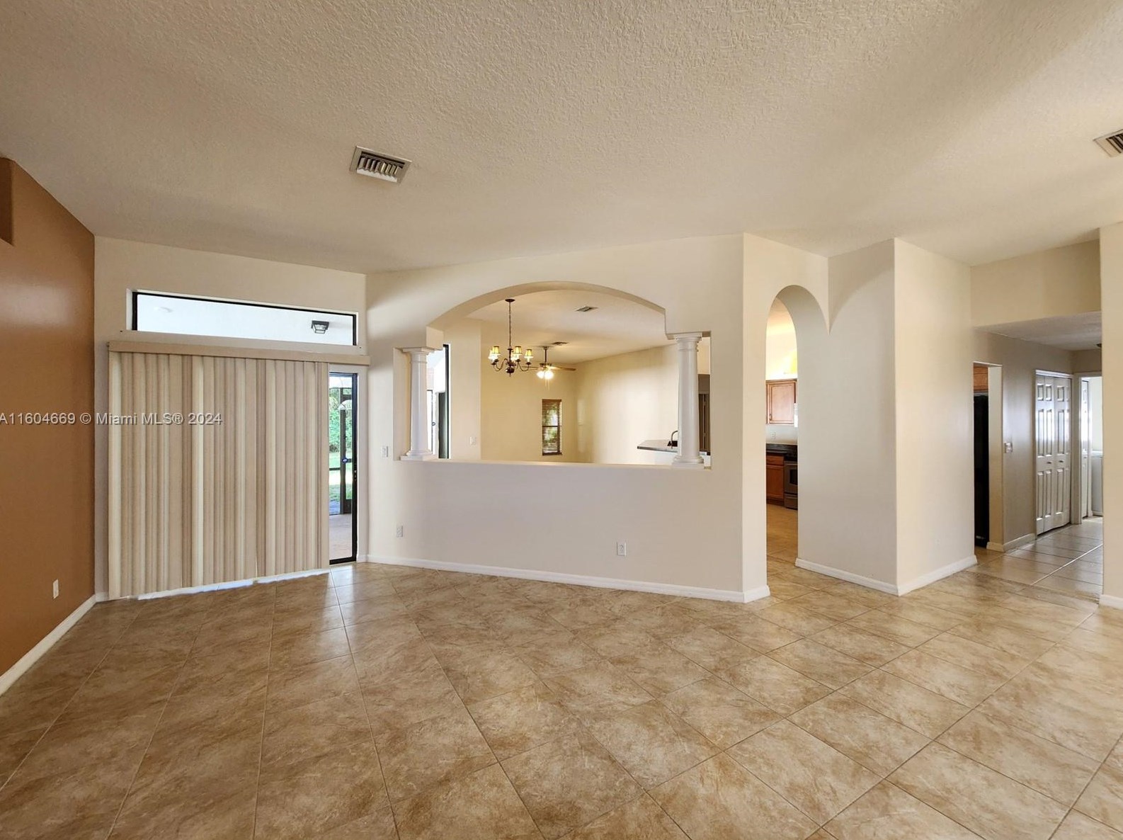 1462 Hunnicut Ave, Fort Pierce, FL 34953-7002