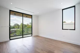 345 W 46th St, Miami Beach, FL 33140 - Photo 38