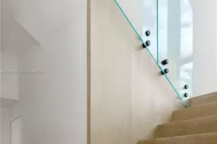 345 W 46th St, Miami Beach, FL 33140 - Photo 22