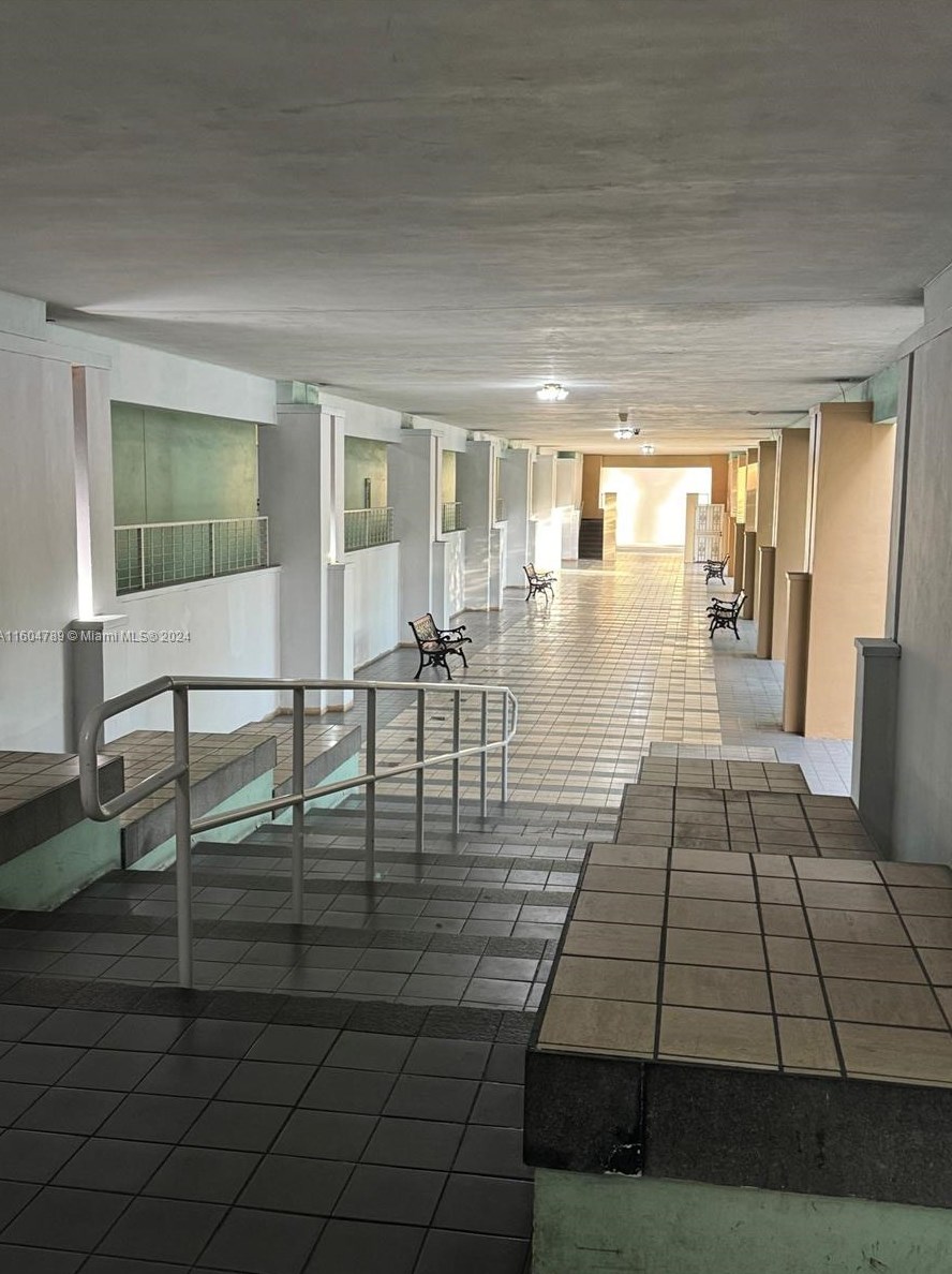 7400 W 20th Ave #315, Hialeah, FL 33016