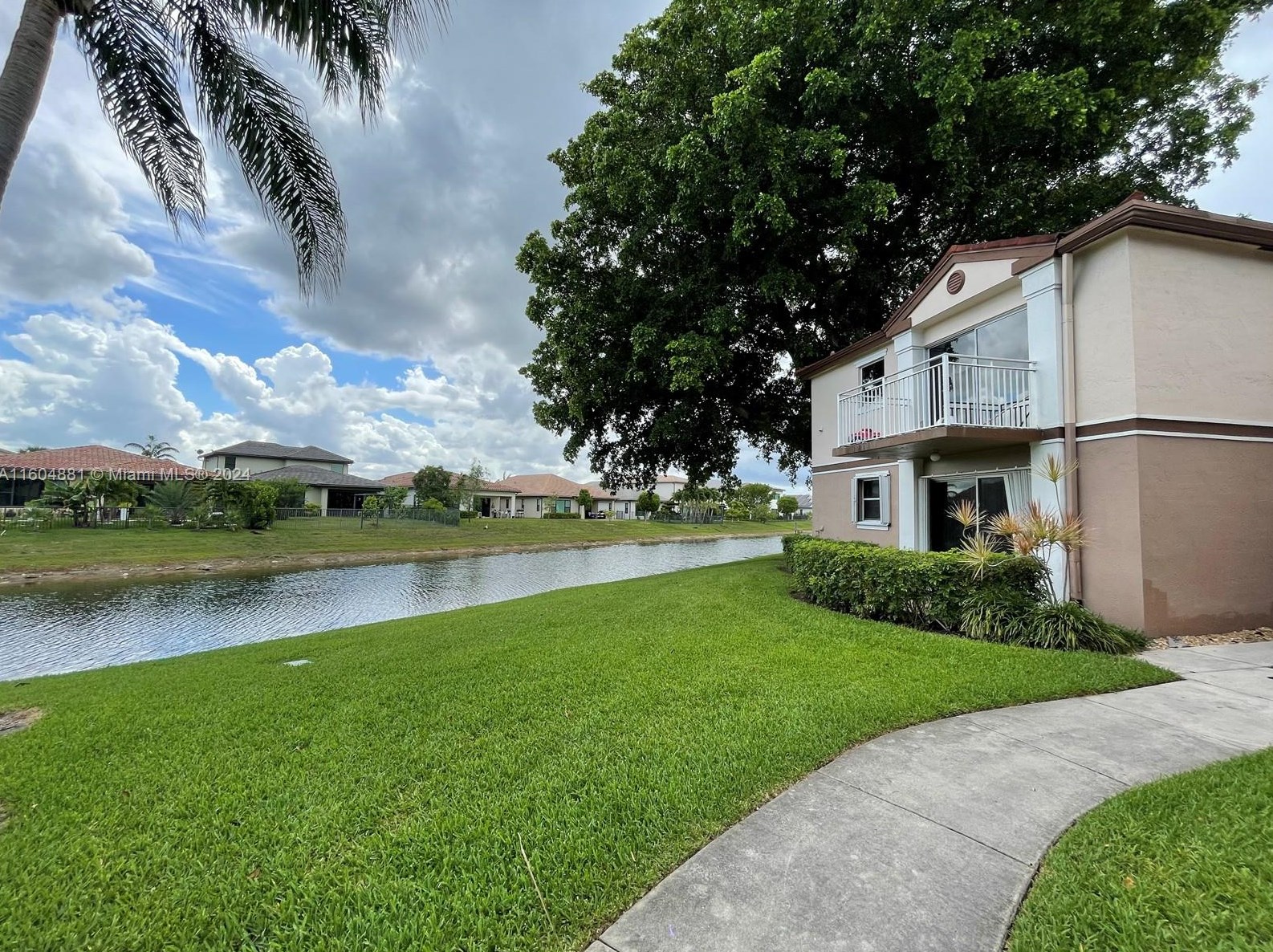 1250 113th Ter, Hollywood, FL 33025-4392