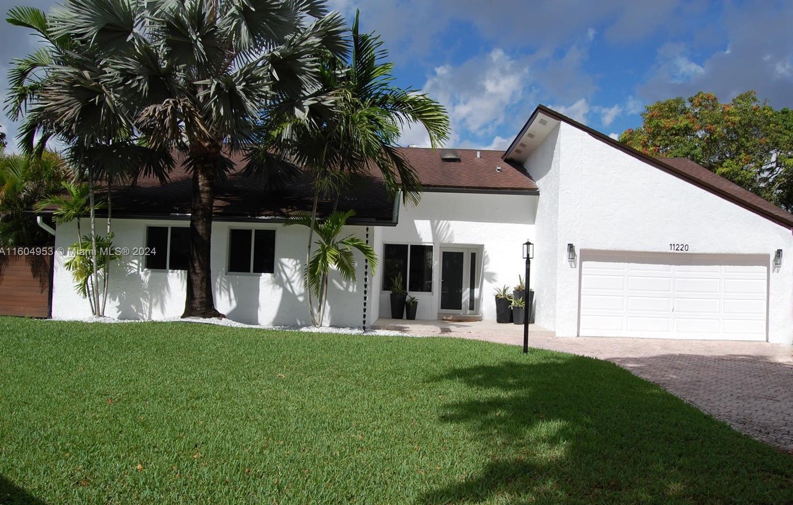 11220 Sw 131st Ave, Miami, FL 33186