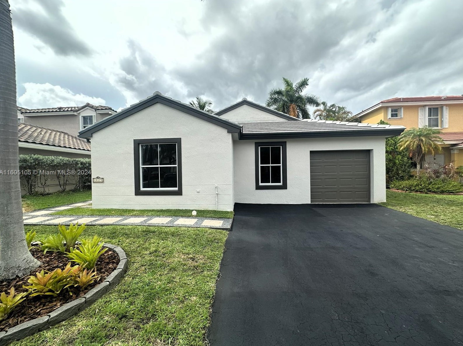 19179 22nd St, Hollywood, FL 33029-4606