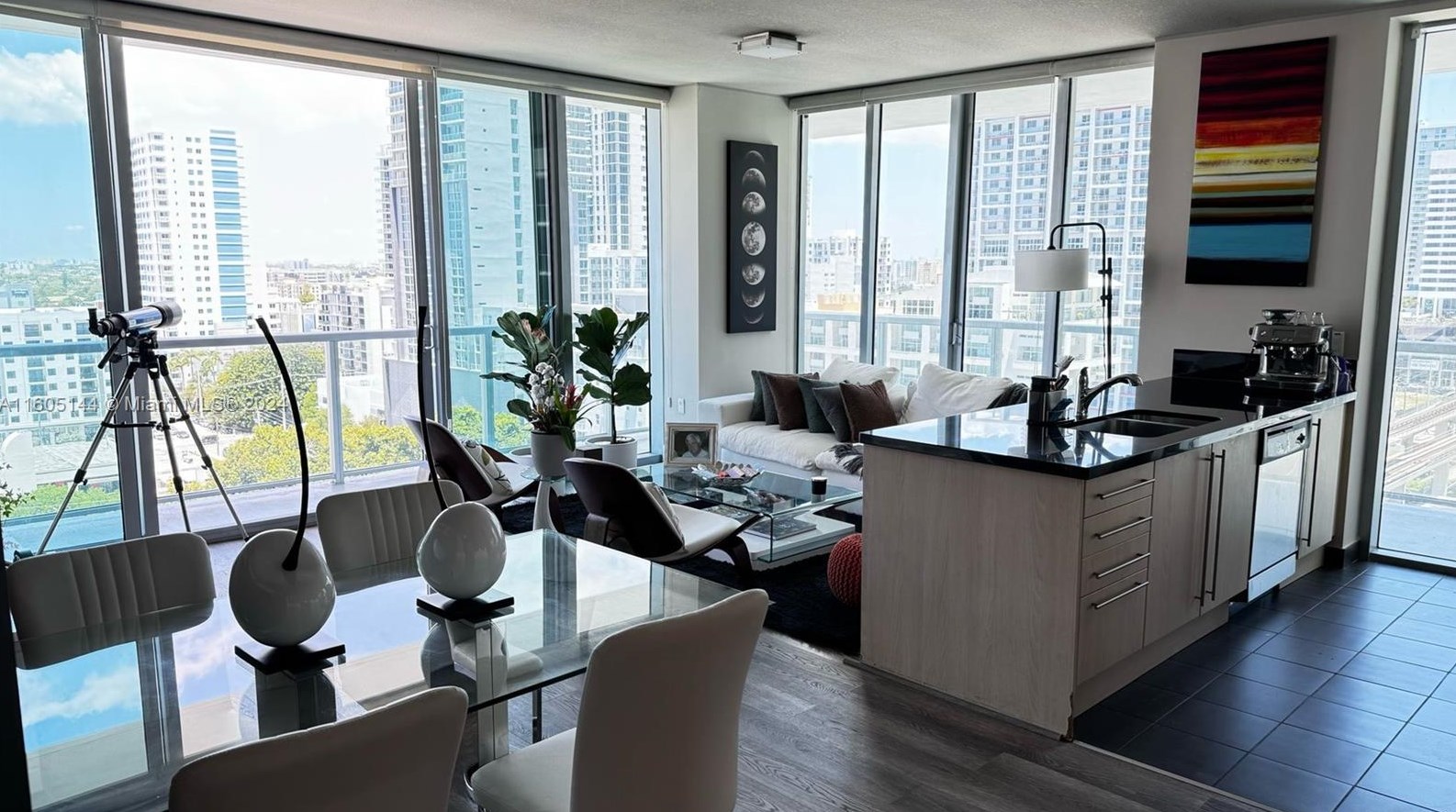 79 Sw 12th St #1612-s, Miami, FL