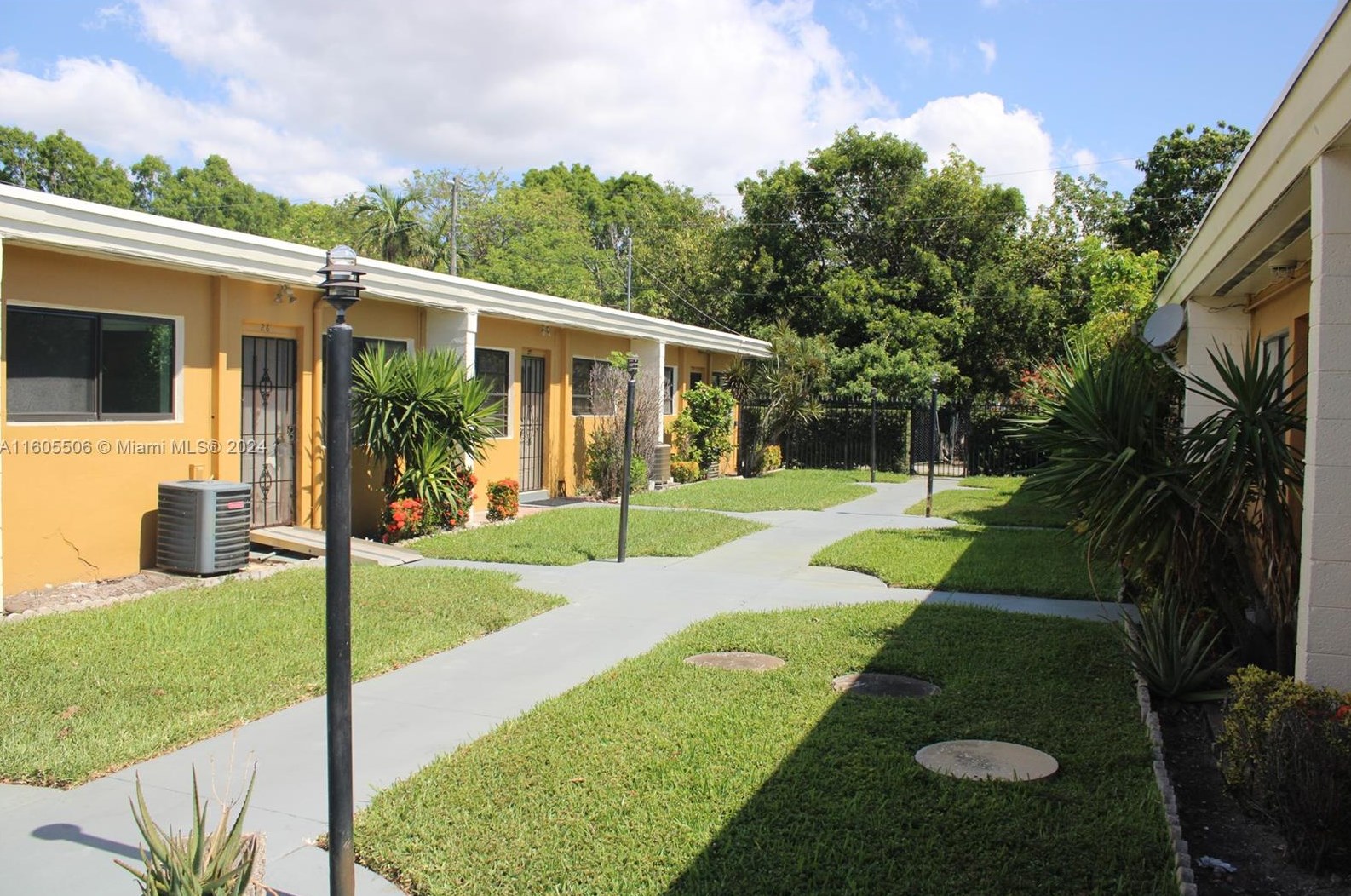 1845 Pembroke Rd #4-26, Hollywood, FL 33020