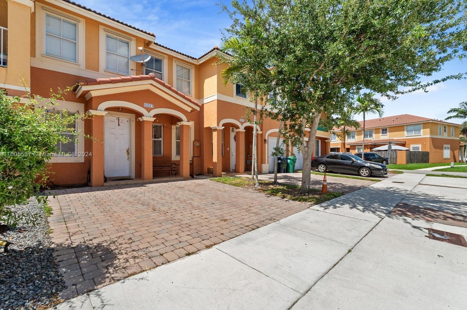 10817 240th Ln, Homestead, FL 33032-5106