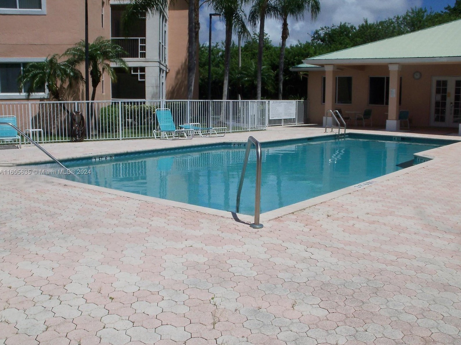85 Gulfstream Rd, Dania Beach FL  33004-3411 exterior