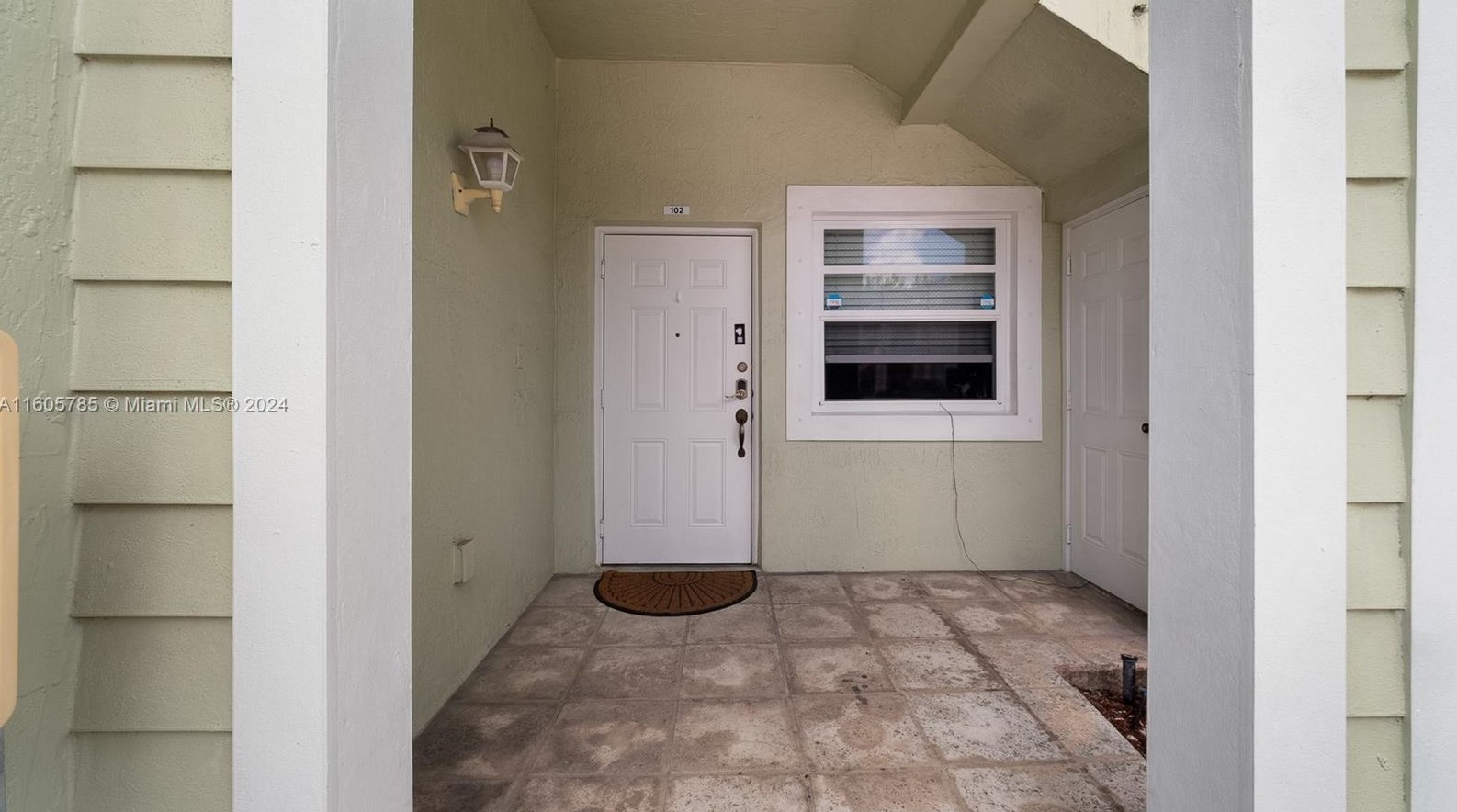 2730 Ne 4th St #102, Homestead, FL 33033