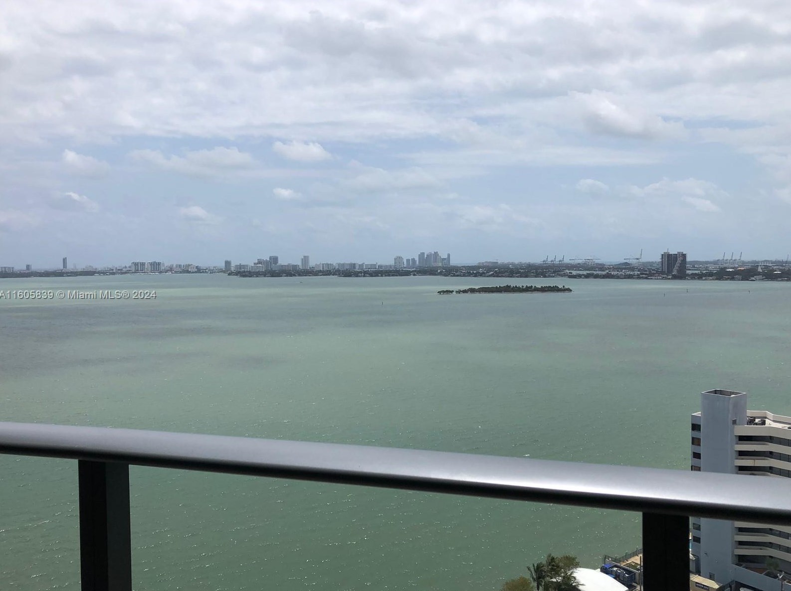 650 Ne 32nd St #2006, Miami, FL 33137