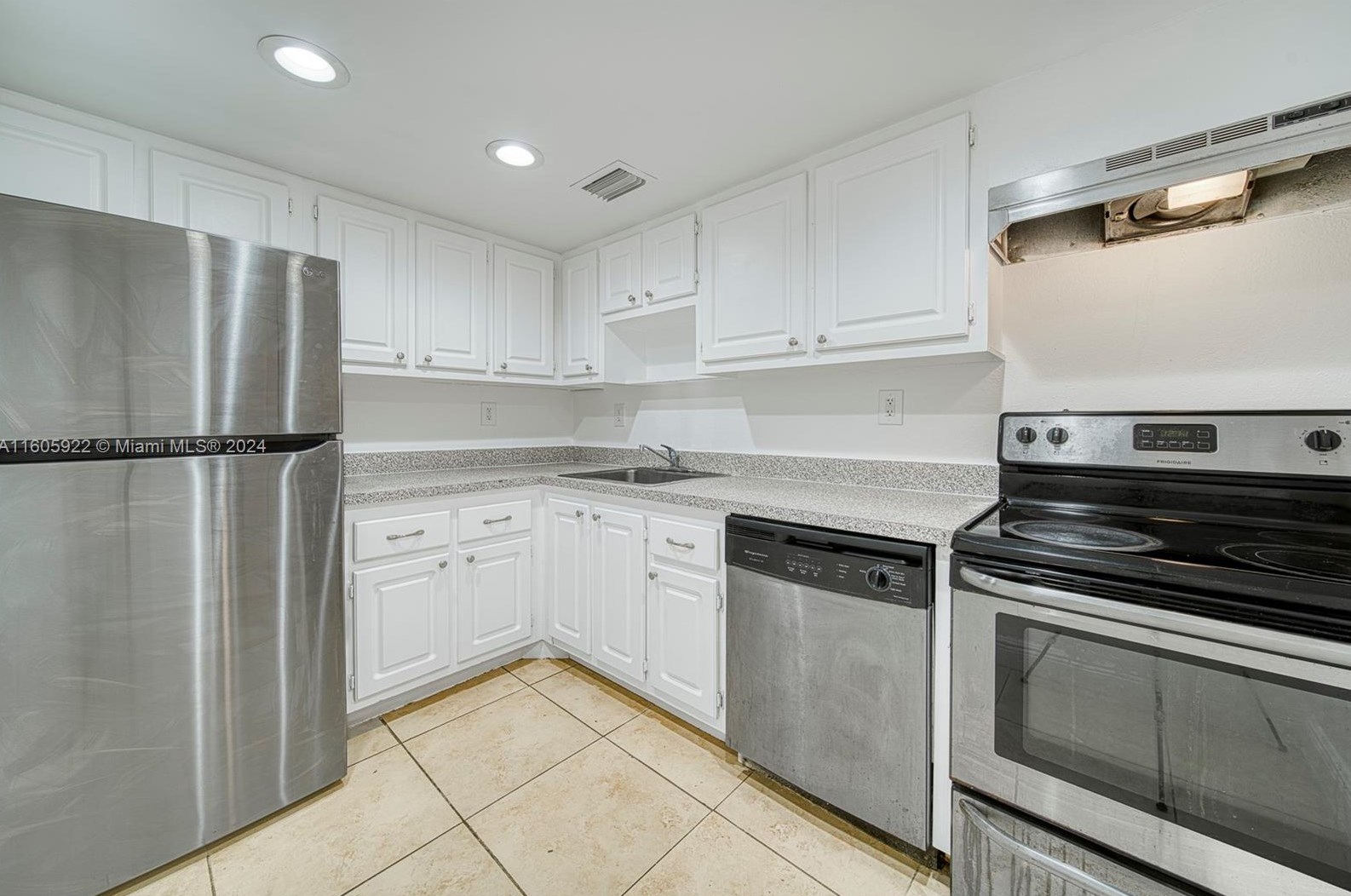 1805 Sans Souci Blvd, Miami, FL 33181-3017