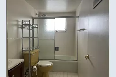 4000 NE 170th St #604, North Miami Beach, FL 33160 - Photo 8