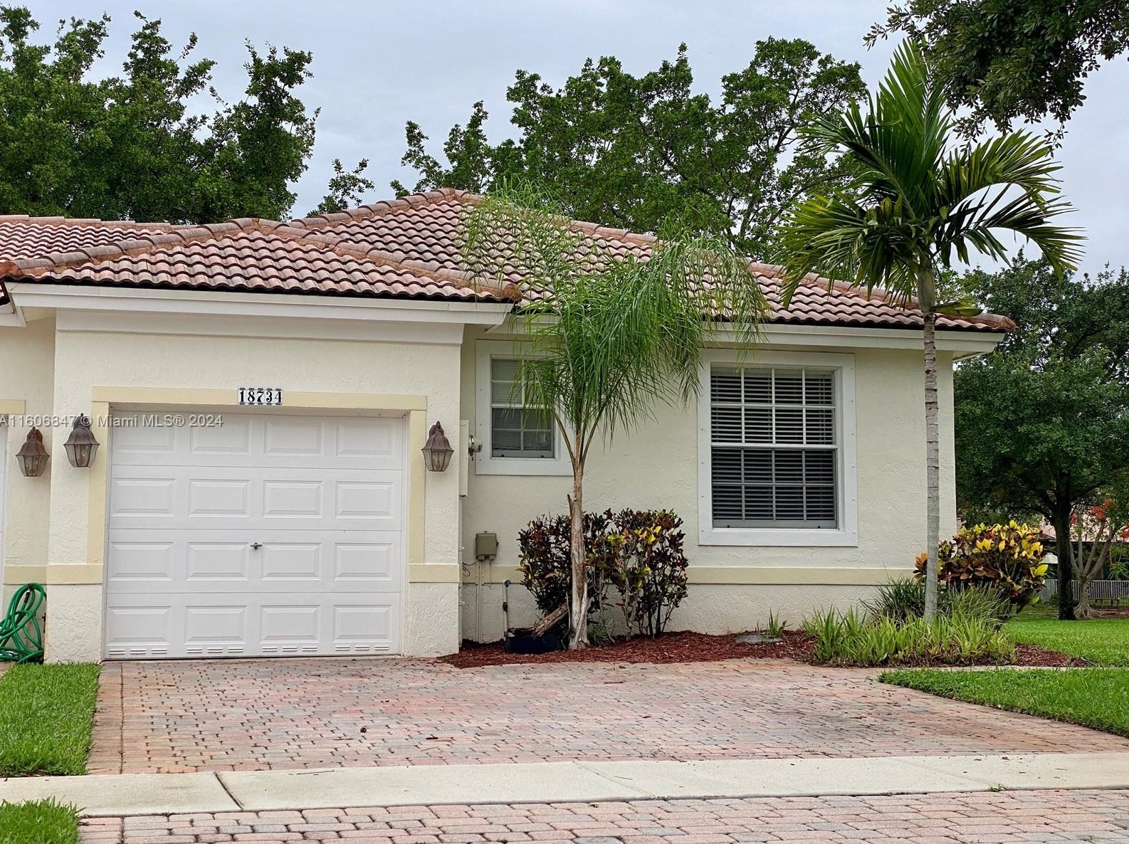 18734 Sw 28th Ct, Hollywood, FL 33029