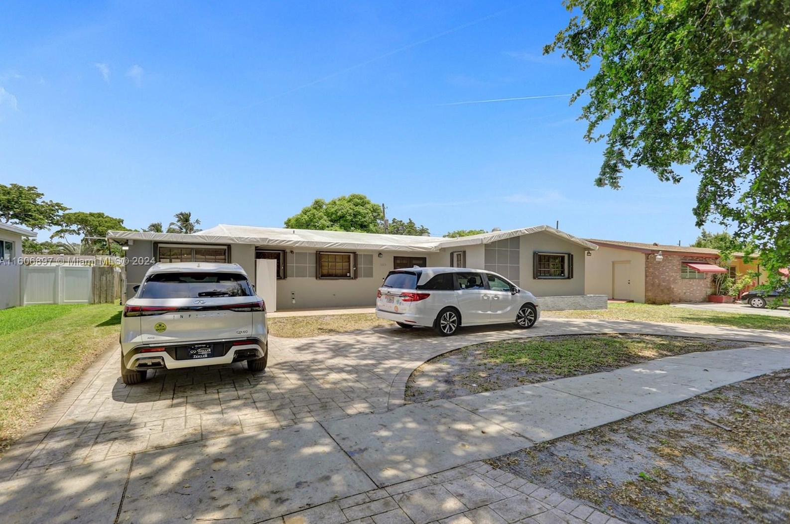 1225 176th St, Miami, FL 33162-1246