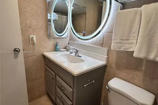 19201 Collins Ave, Sunny Isles Beach, FL 33160 - Photo 10