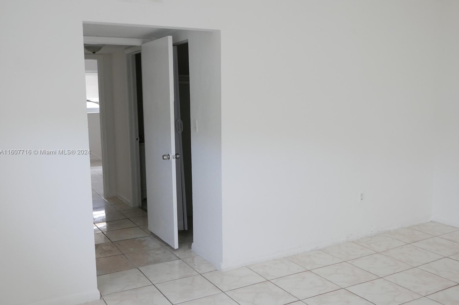 1511 150th St, Miami, FL 33161-2649