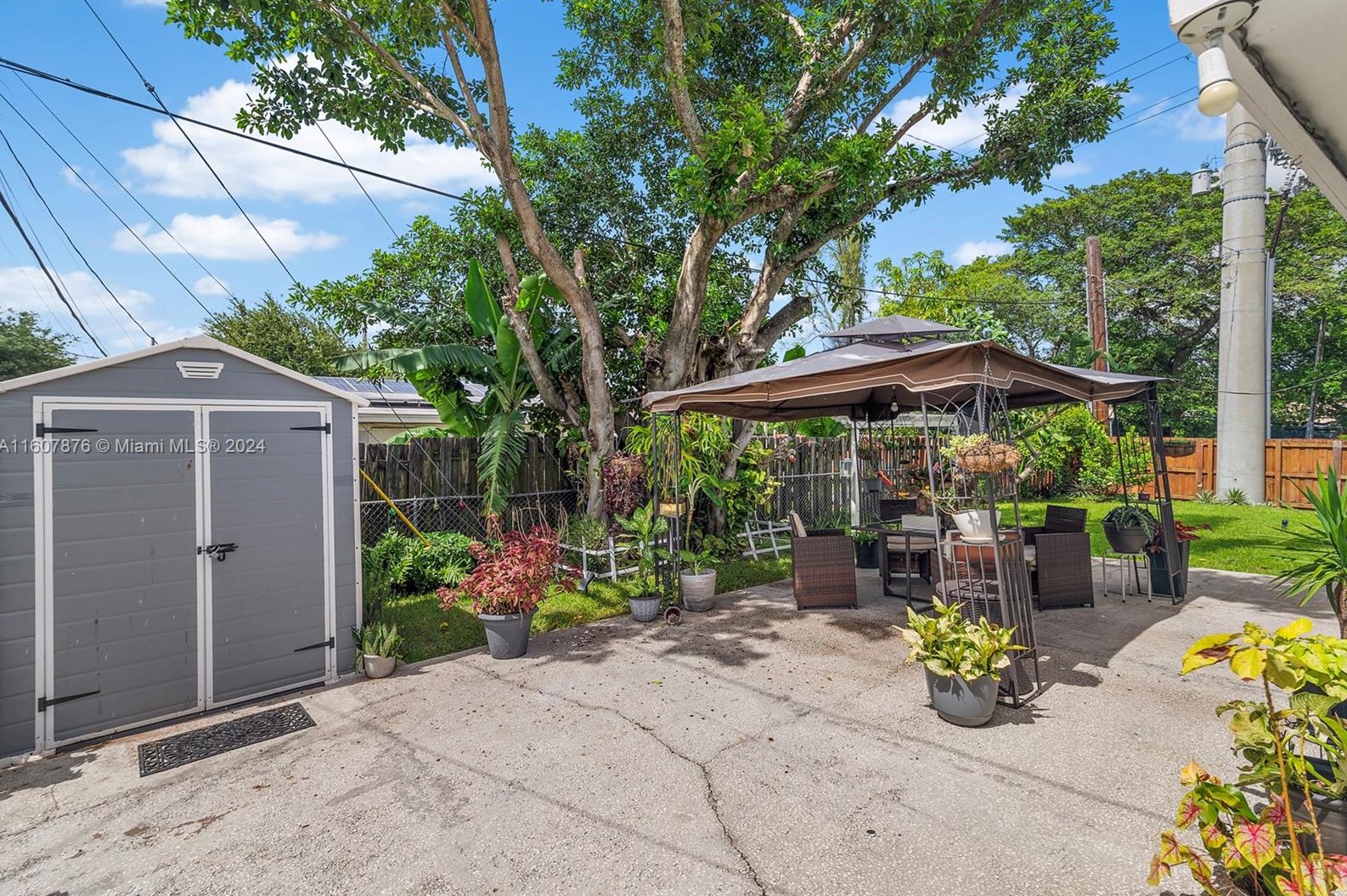 701 199th St, Miami FL 33055-1339 exterior