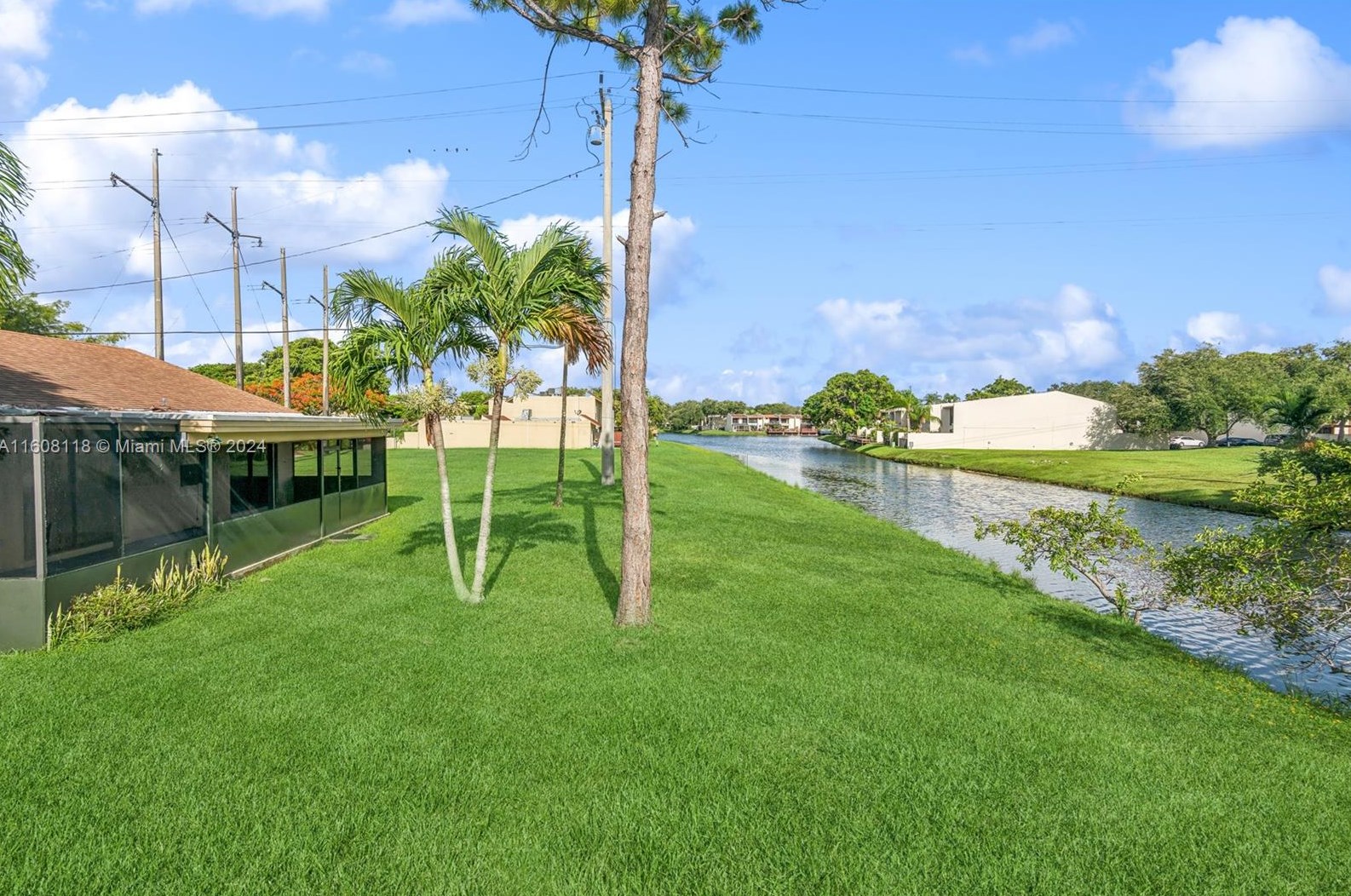 10251 80 St, Miami FL  33193-1515 exterior