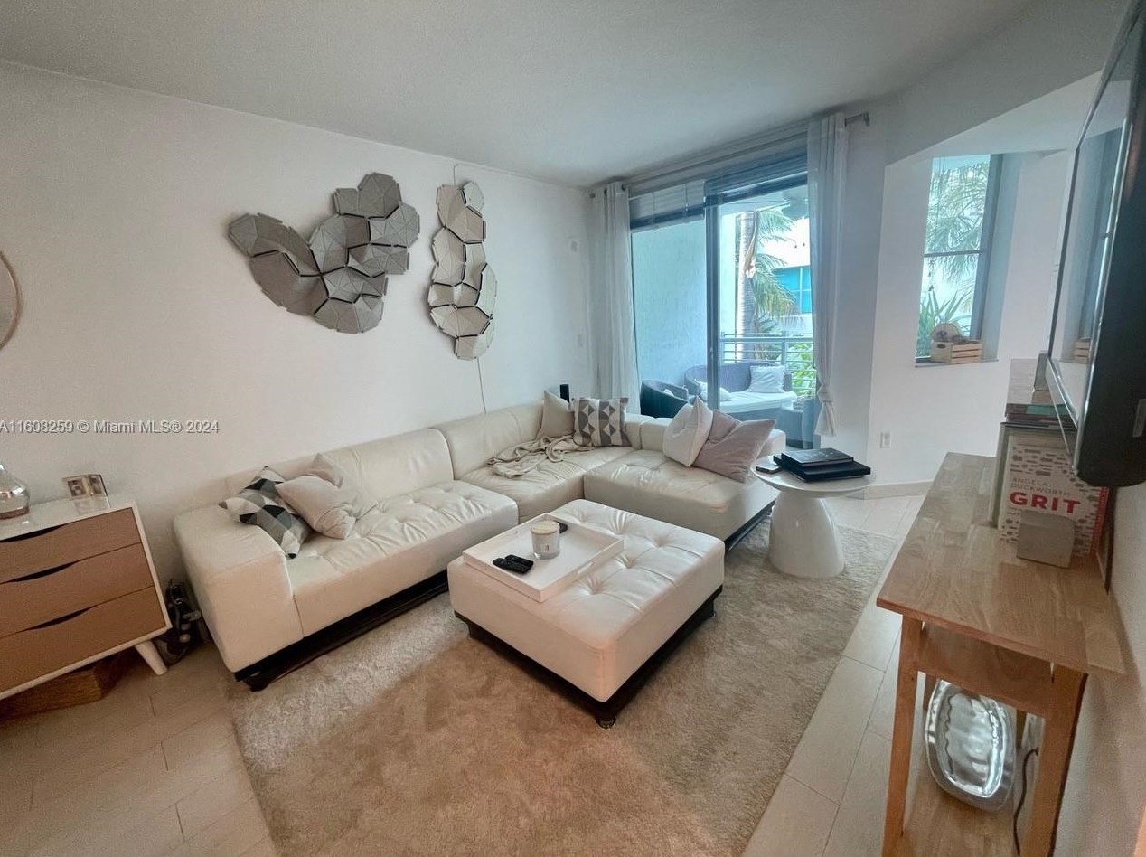 110 Washington Ave Apt 1423, Miami, FL 33139