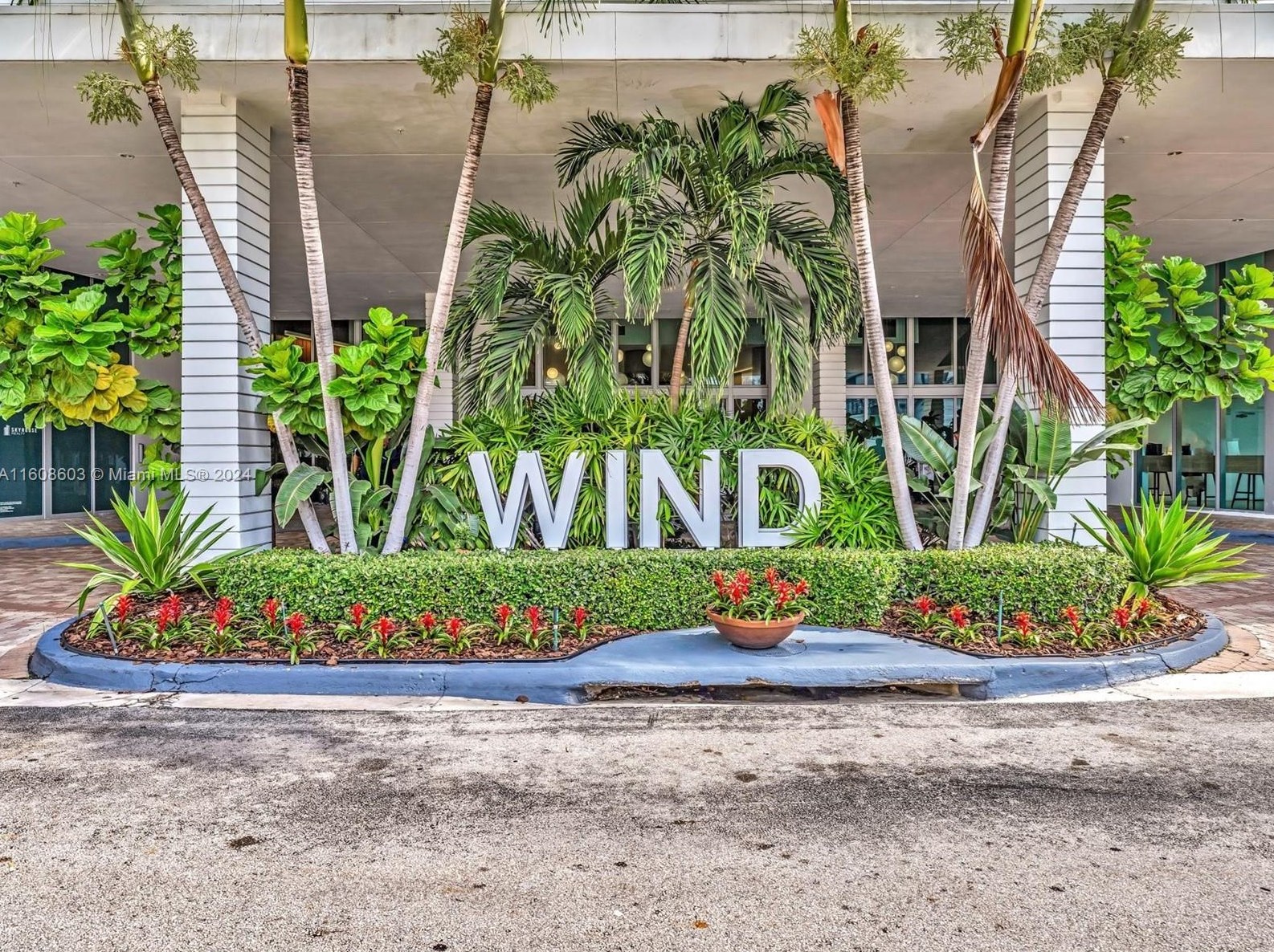 350 S Miami Ave #4109, Miami, FL 33130