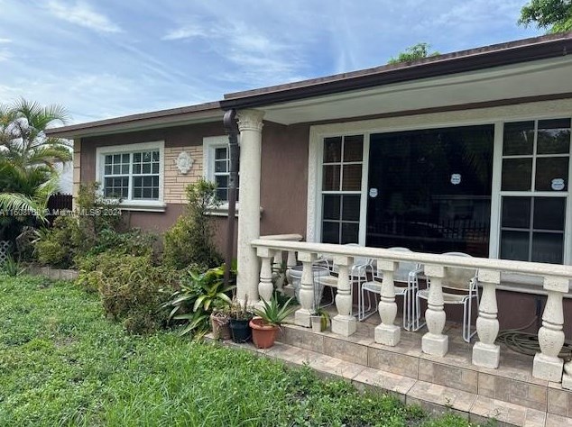 270 Ne 161st St, Miami, FL 33162