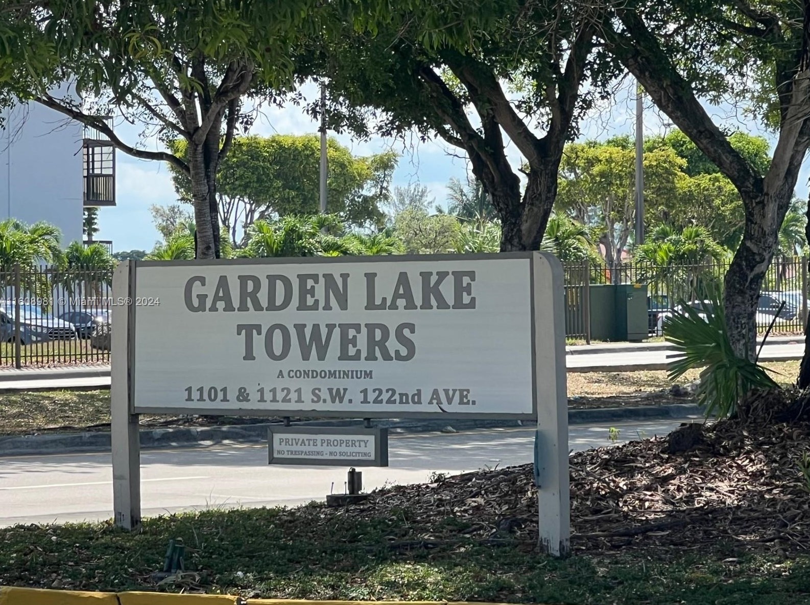 1101 Sw 122nd Ave #302, Miami, FL 33184