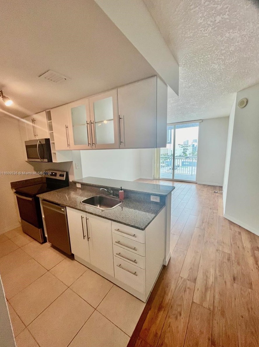 275 Ne 18th St #904, Miami, FL 33132