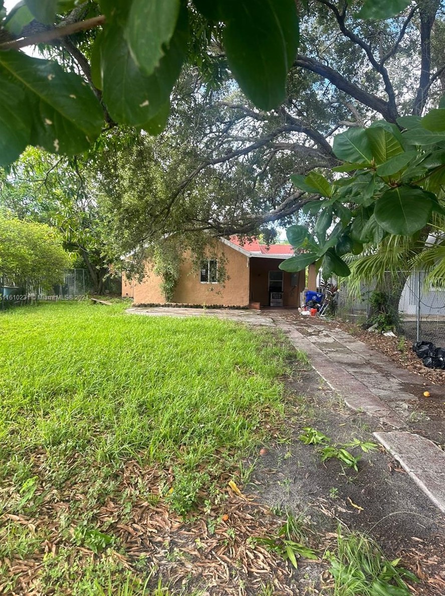 344 Nw 41st St, Miami, FL 33127