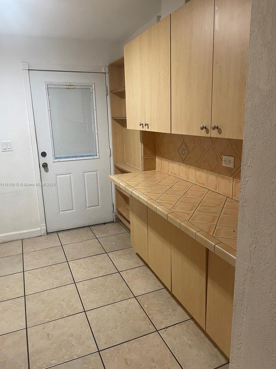 6200 Sw 6th St, Miami, FL 33144