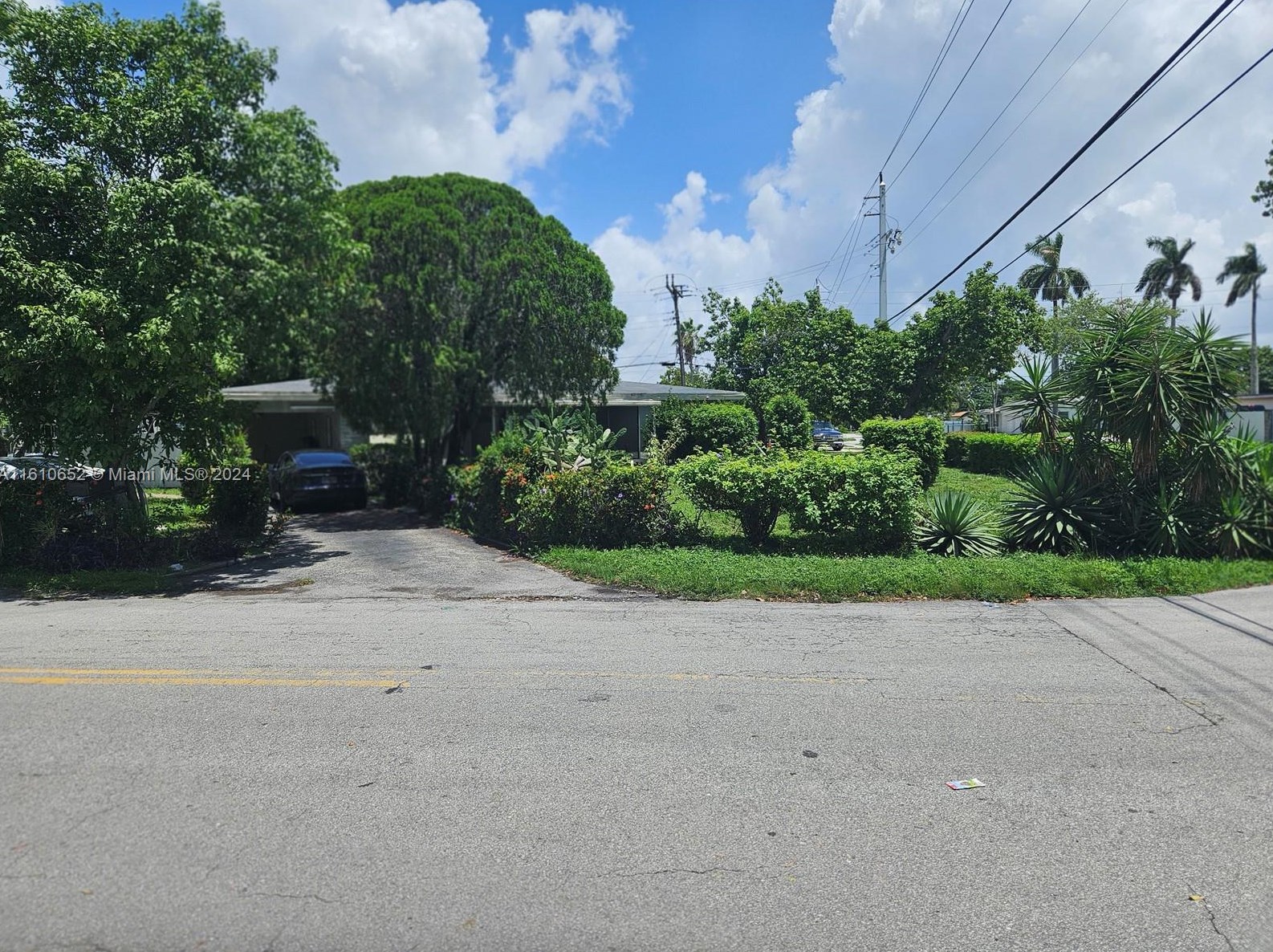 6801 Sw 27th St, Hollywood, FL 33023