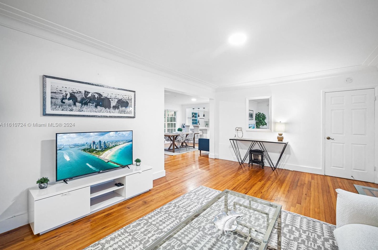 560 107 St, Miami FL 33156-4162 exterior