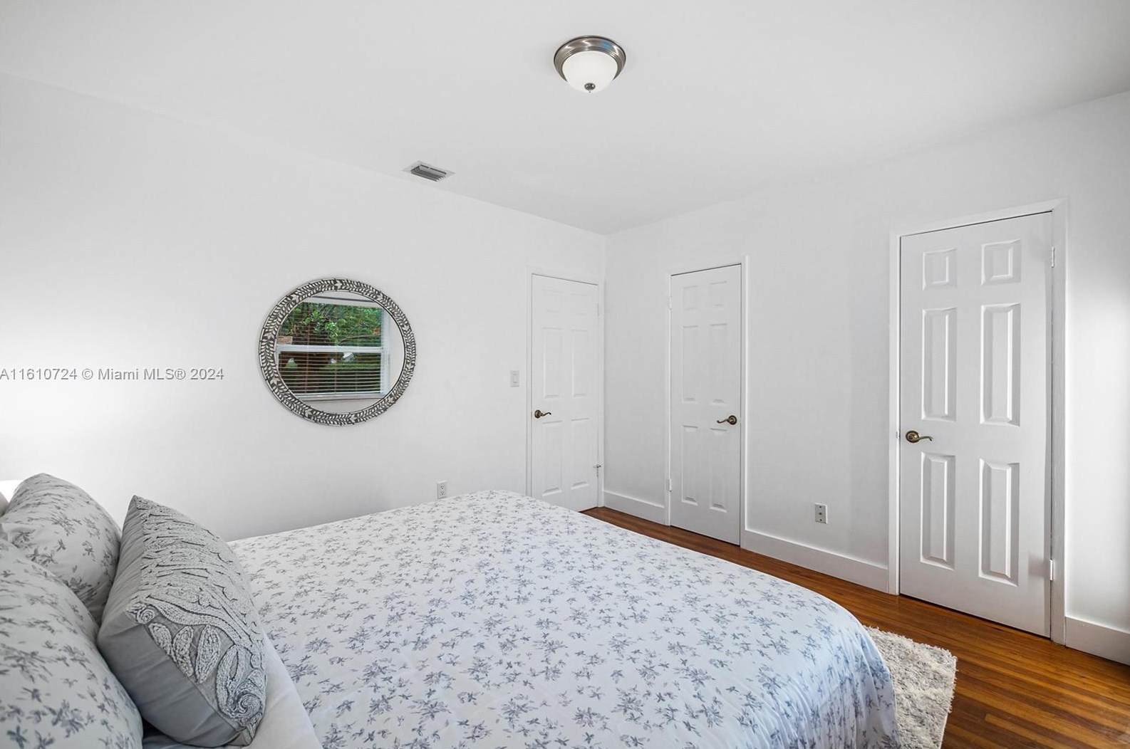 560 107 St, Miami FL 33156-4162 exterior